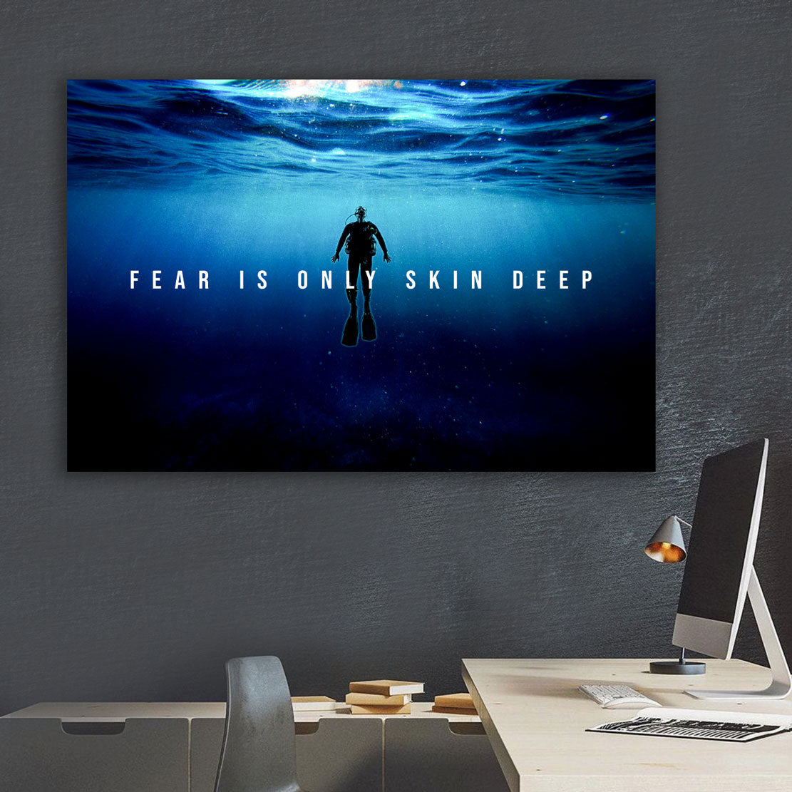 Quadro stampa su tela motivazionale Mindset Fear Is Only Skin Deep Dark Edition