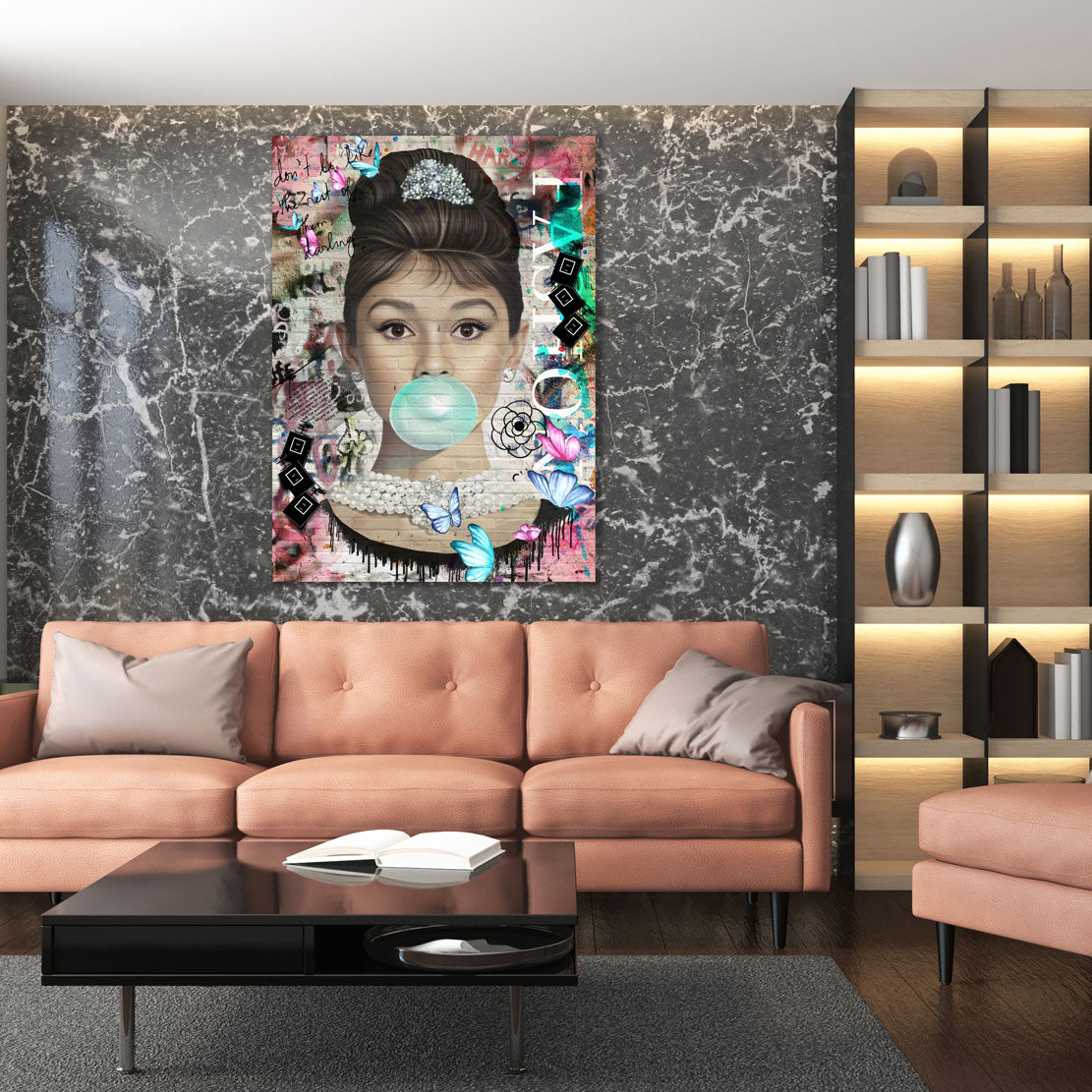 Quadro stampa su tela moderno Audrey Hepburn con gomma da masticare