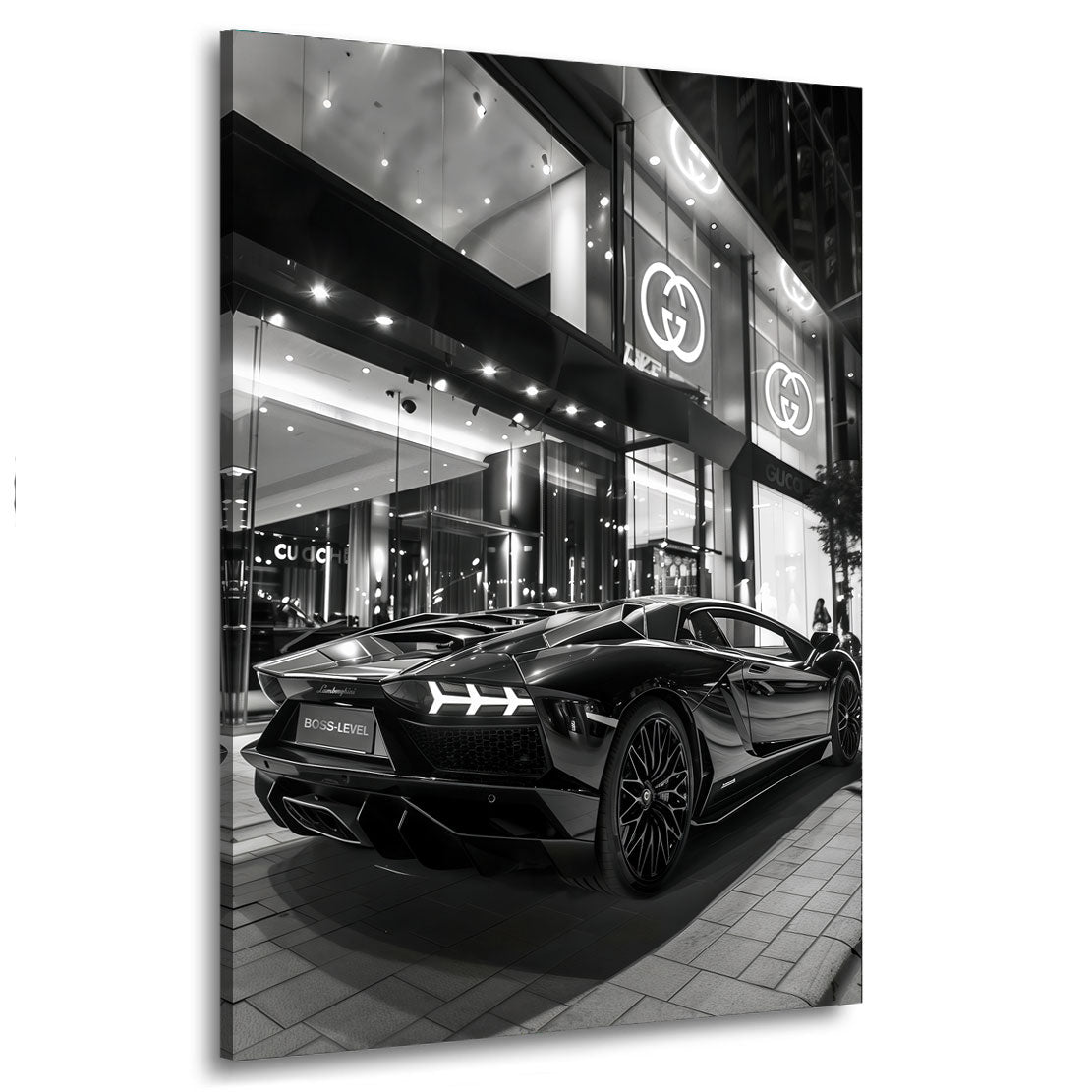 Auto sportivo nero lusso davanti negozio Gucci quadro