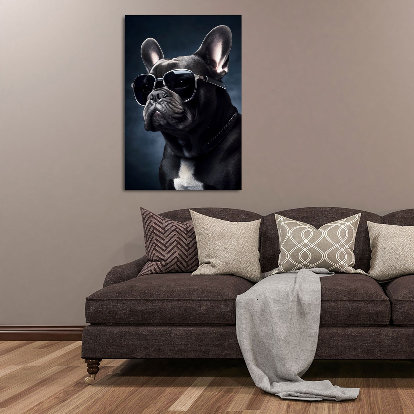 Bulldog francese con occhiali ritratto elegante sfondo scuro quadro