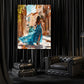 Donna elegante in vestito blu con vespa in scena estiva quadro