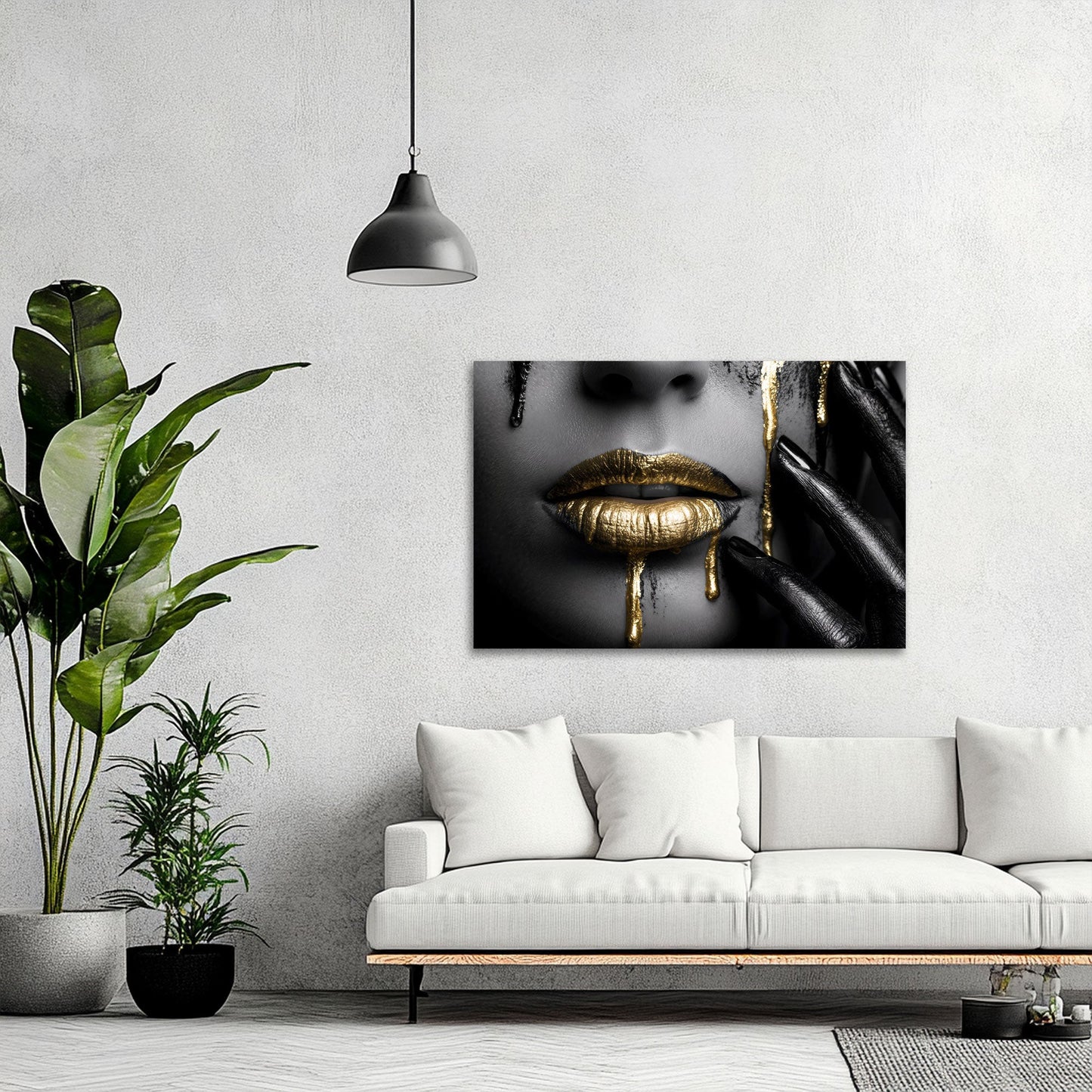 Labbra dorate di donna con colore fluido e fascino quadro