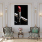 Rossetto rosso lusso nero in stile contemporaneo quadro