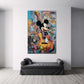 Topolino con chitarra gigante su muro graffiti colorato quadro