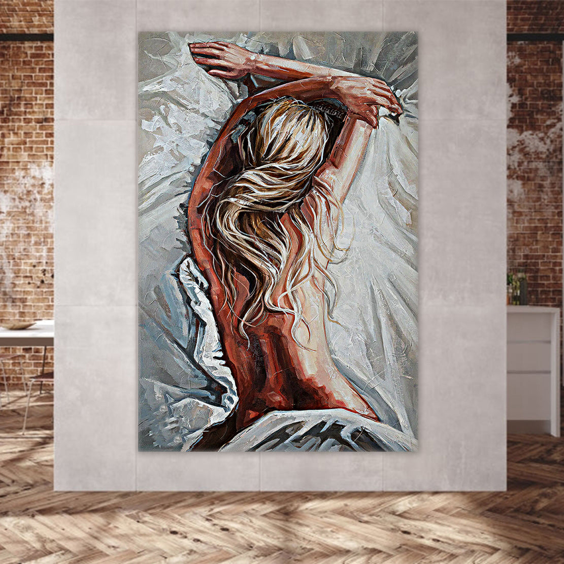Quadro stampa su tela erotico donna bellissima nel letto